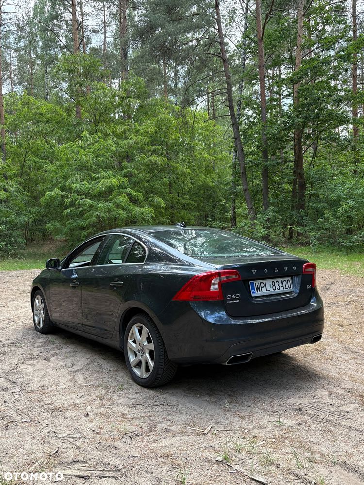 Volvo S60 D4 Drive-E Momentum - 10