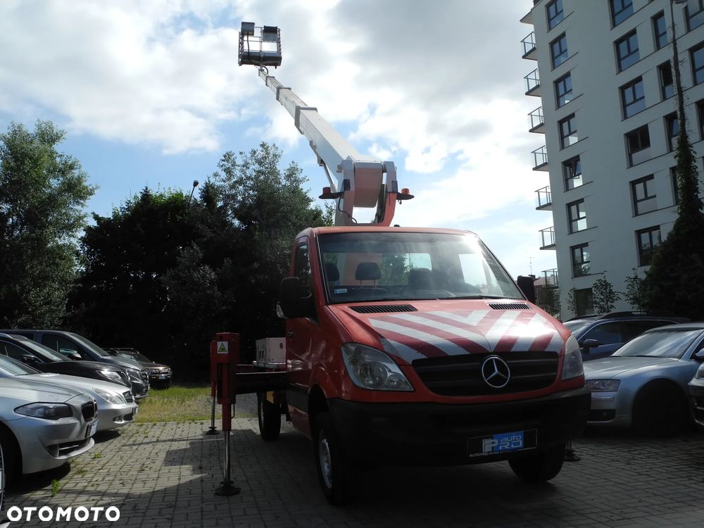 Mercedes-Benz SPRINTER - 26