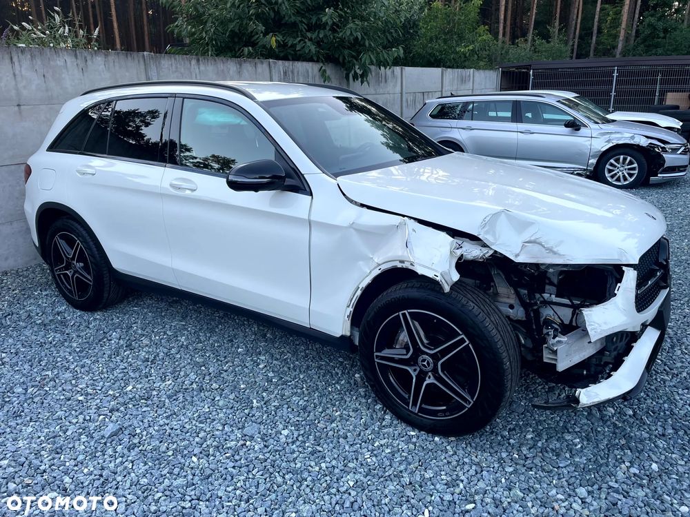 Mercedes-Benz GLC 220 d 4Matic 9G-TRONIC AMG Line - 9