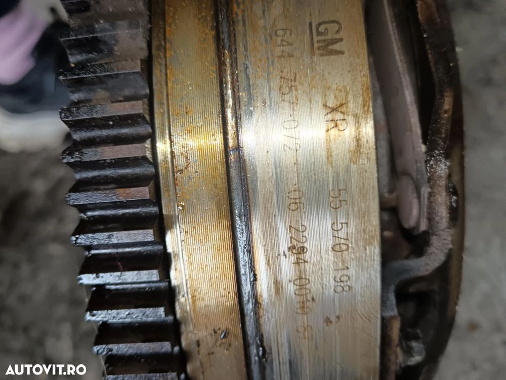 Kit ambreiaj volanta opel zafira c, astra j 2.0 cdti 55581284, 55570198 - 4