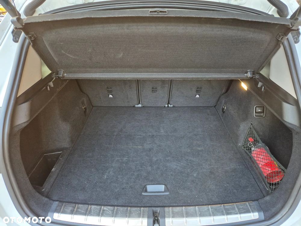 BMW X1 sDrive18i GPF Sport Line - 12