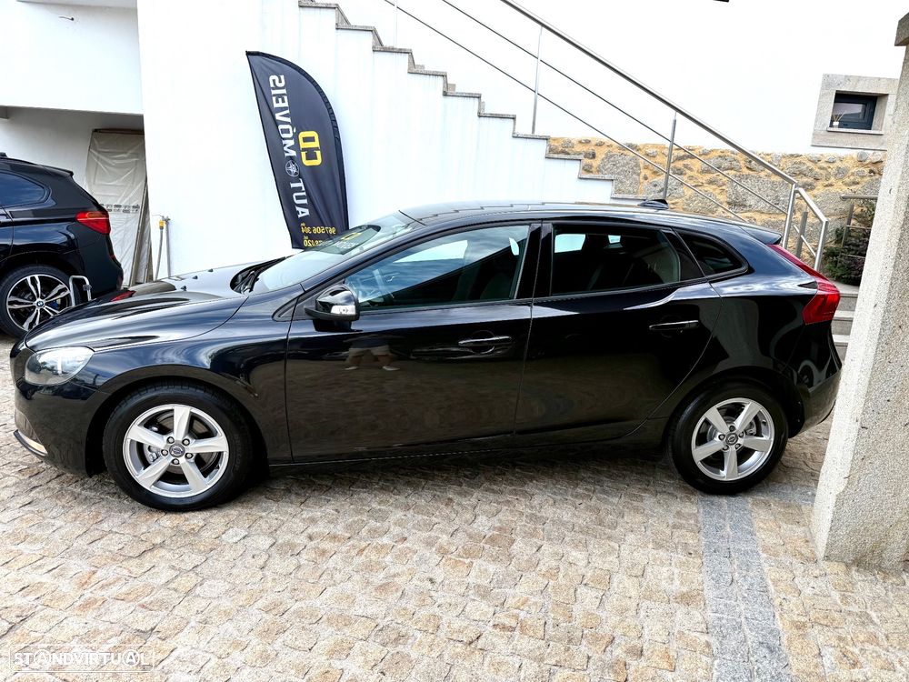 Volvo V40 D2 Kinetic - 22