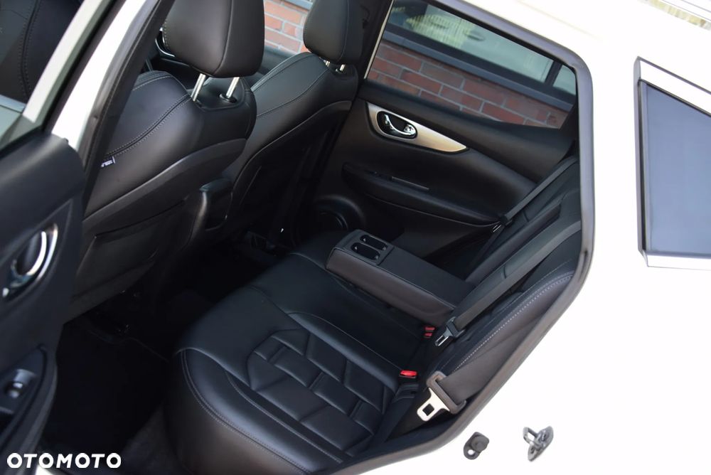 Nissan Qashqai 1.6 DIG-T Tekna+ - 29