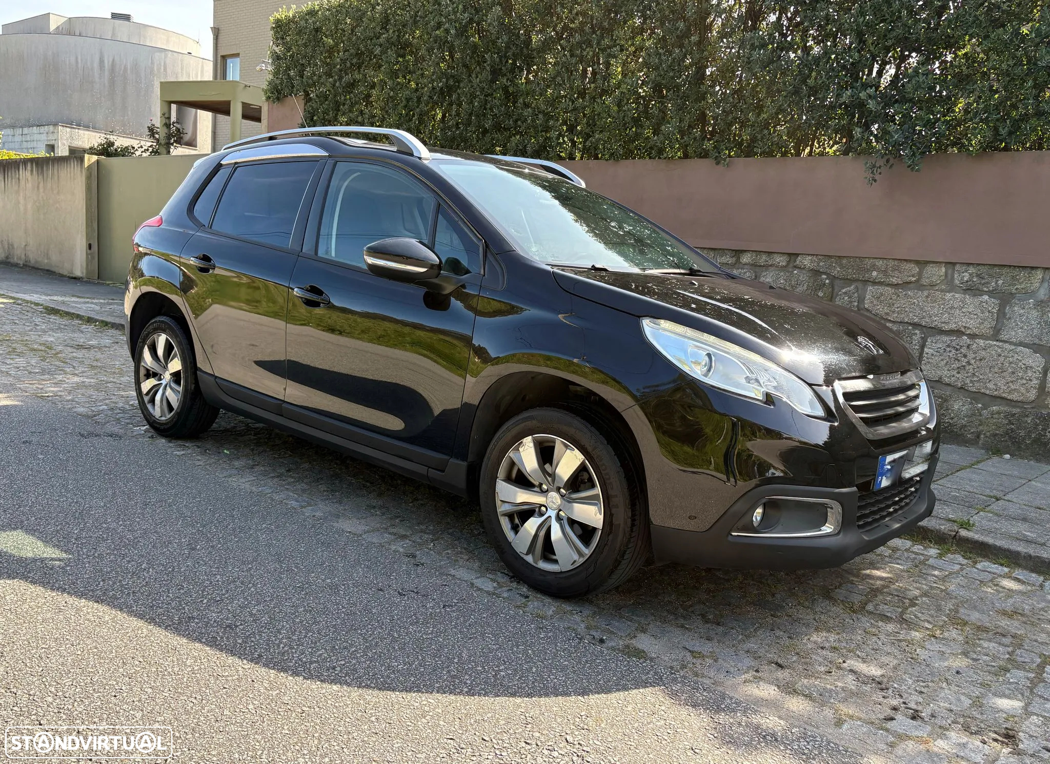 Peugeot 2008 1.2 PureTech Style - 19