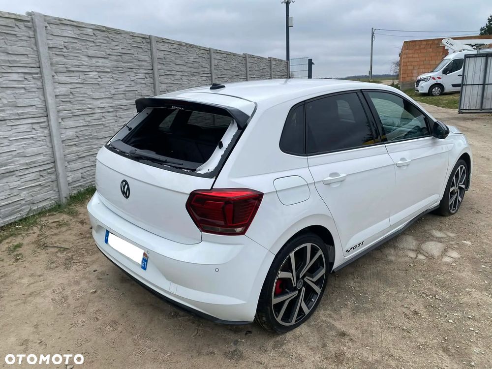 Volkswagen Polo 2.0 TSI DSG GTI - 1
