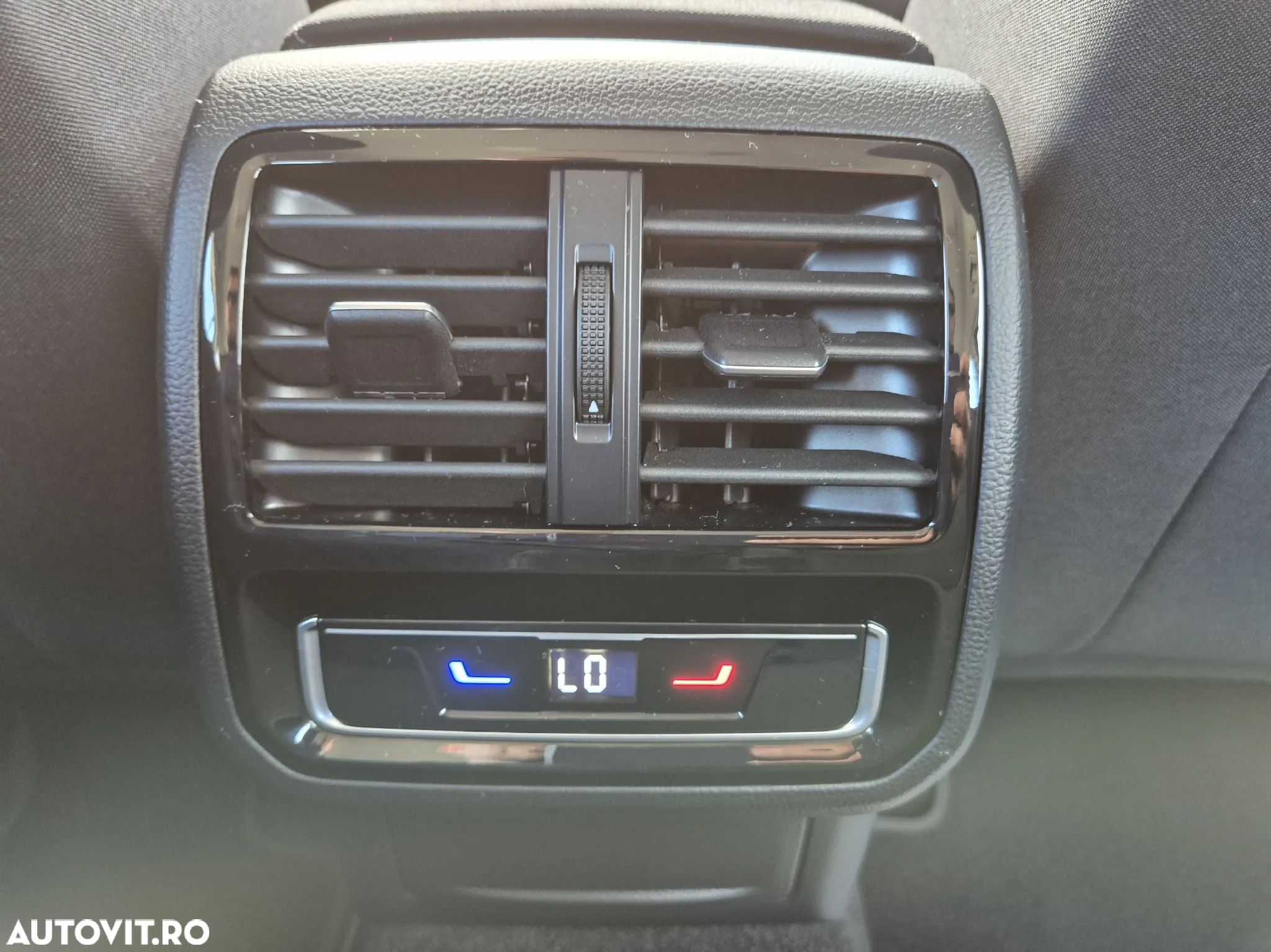 Volkswagen Passat Variant 2.0 TDI DSG Comfortline - 12
