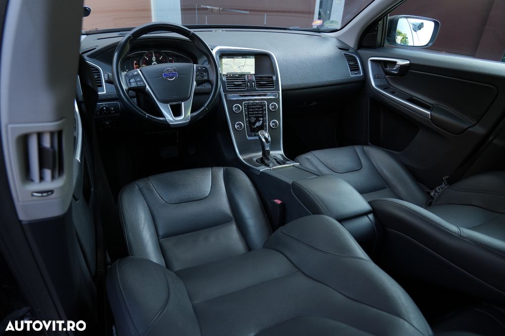 Volvo XC 60 D4 Geartronic Summum - 30