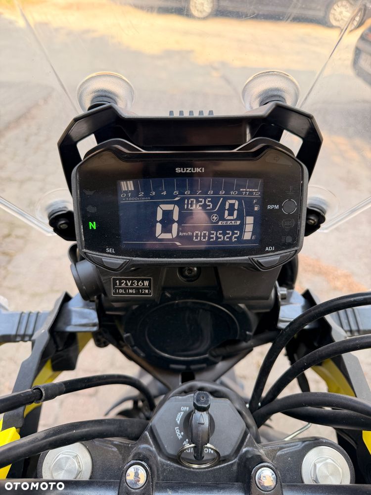 Suzuki V-STROM - 13