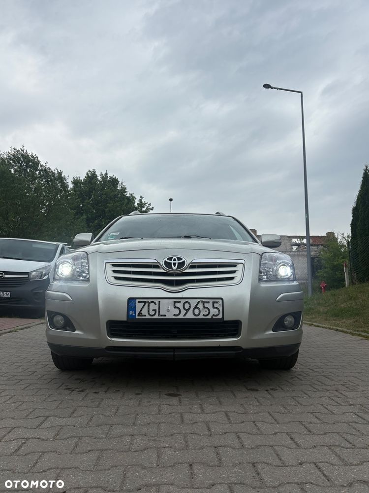 Toyota Avensis 2.0 D-4D Team - 3