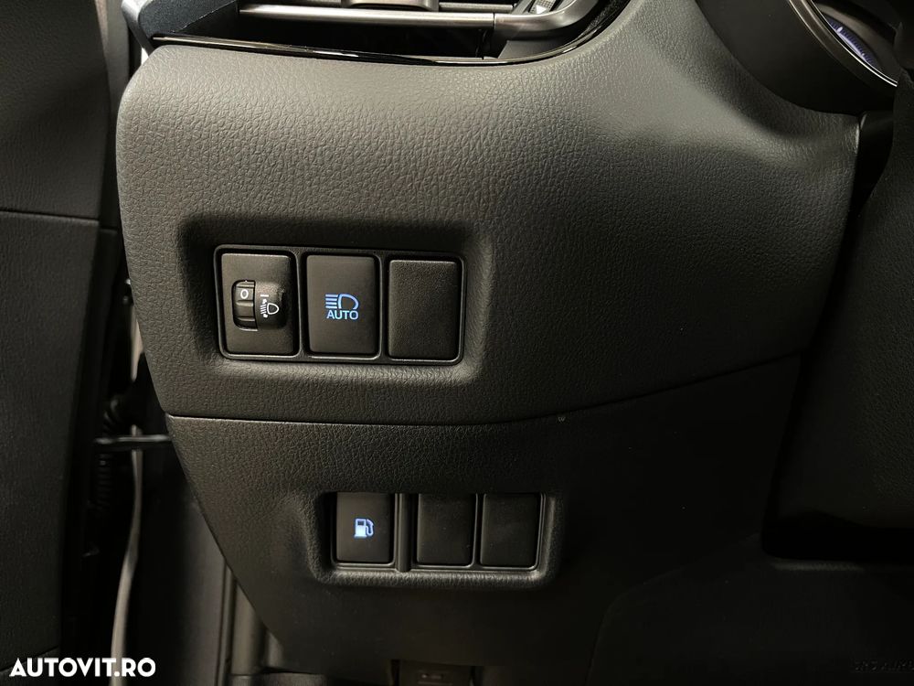 Toyota C-HR 1.8 HSD 122 CP 4x2 CVT Cult - 22