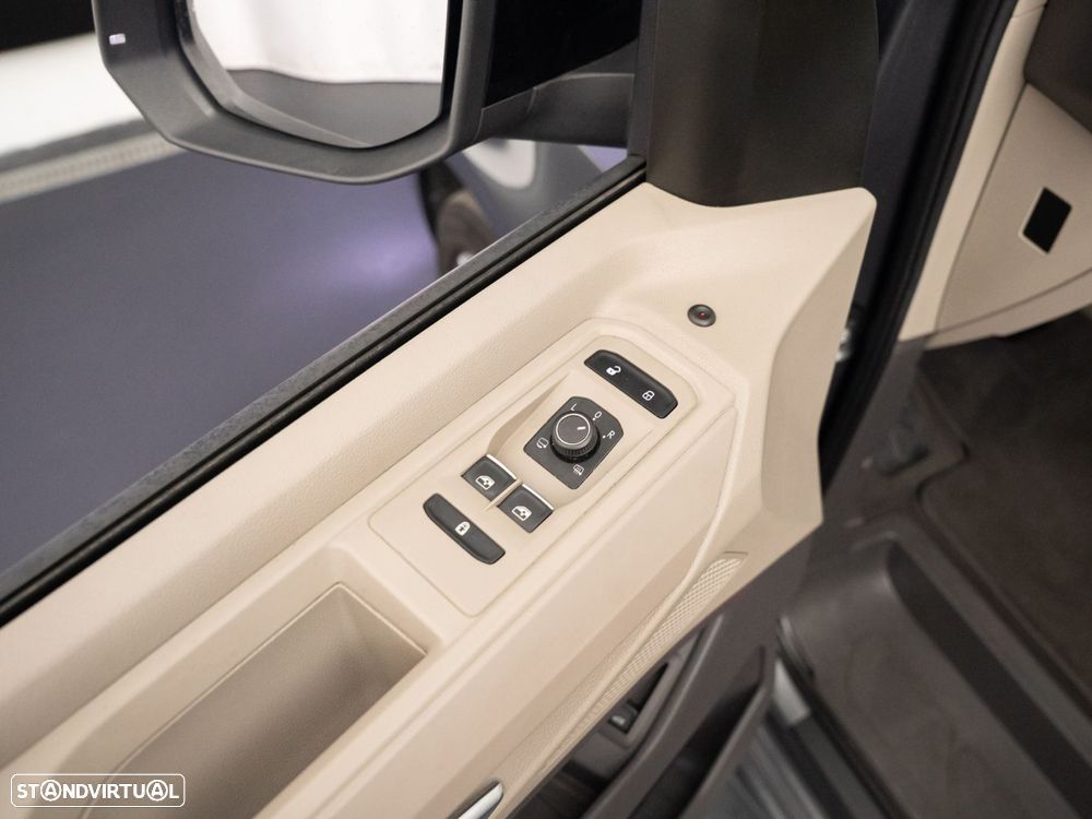 VW Multivan 1.4 TSI e-Hybrid Life DSG - 19