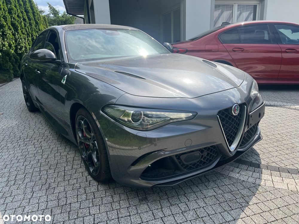Alfa Romeo Giulia 2.9 V6 Bi-Turbo AT8 Quadrifoglio - 2