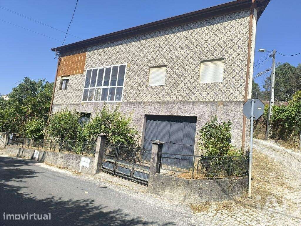 Casa / Villa T5 em Vila Cova da Lixa e Borba de Godim de 173,5 m2 - Grande imagem: 3/24