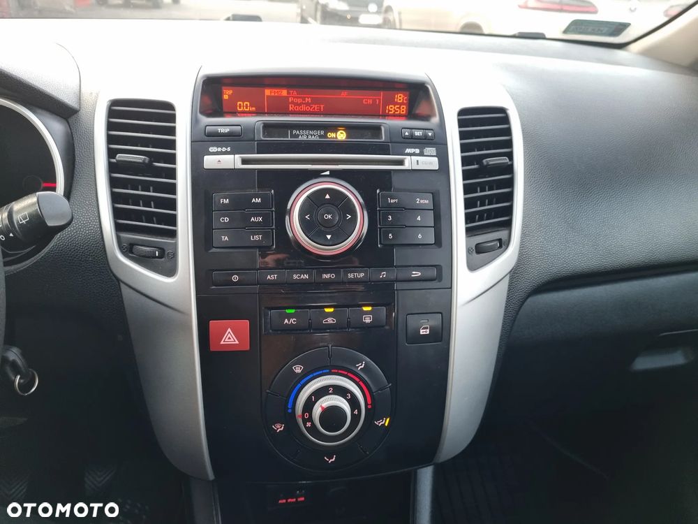 Kia Venga 1.4 L - 13