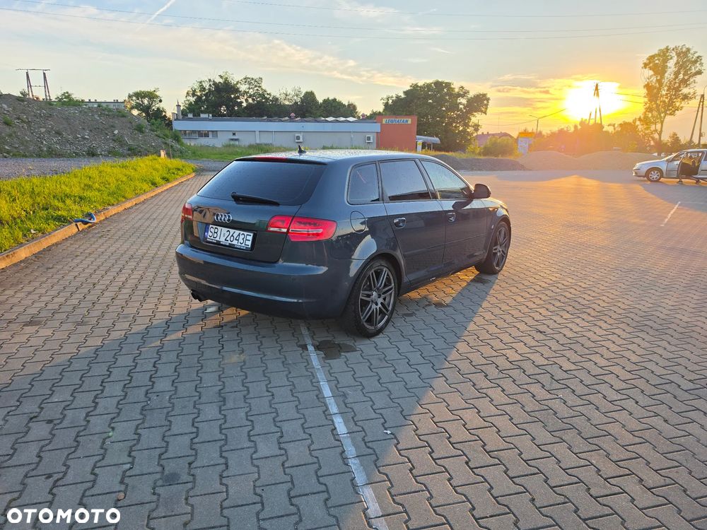 Audi A3 Sportback 2.0 TFSI Quattro Ambition S tronic - 4