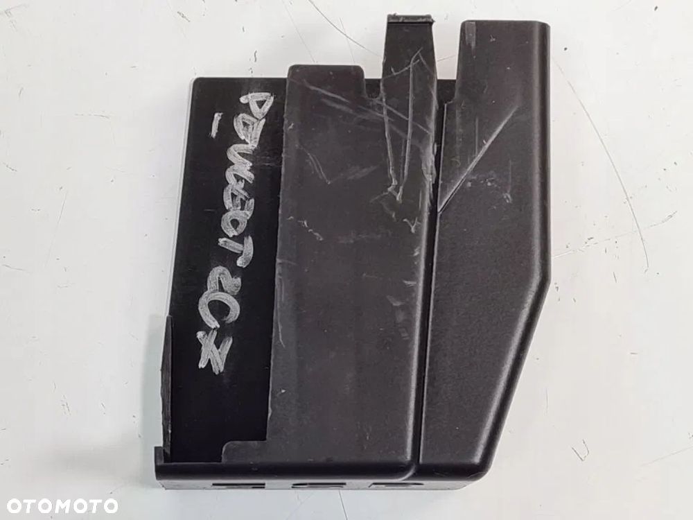 OSŁONA WTYCZKI ABS ESP PEUGEOT 207 THP - 4