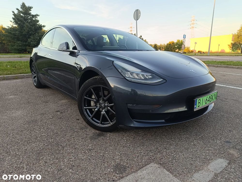 Tesla Model 3 - 17