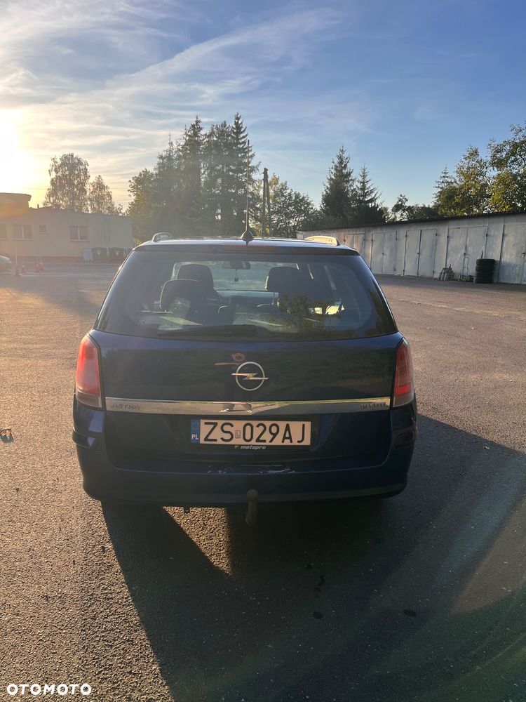Opel Astra 2006 photo 4