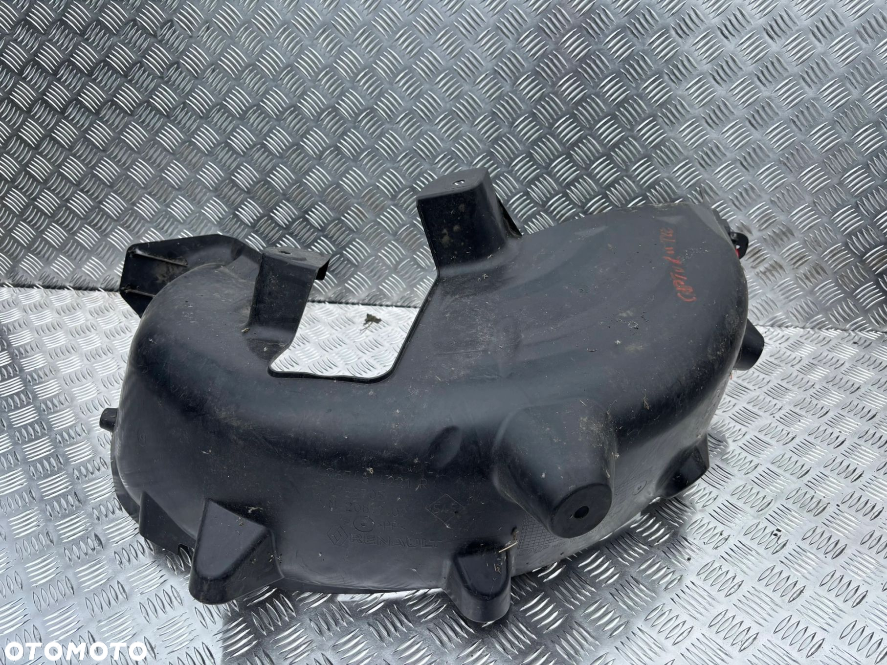 NADKOLE PRAWY TYL RENAULT CAPTUR II 2 767484221R - 2