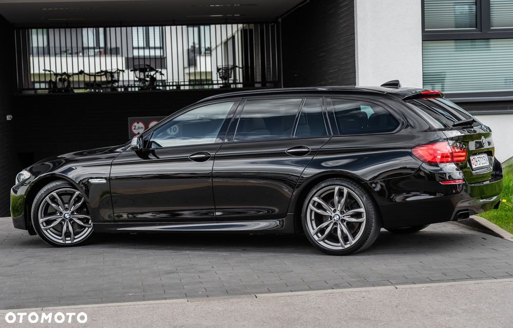 BMW Seria 5 M550d xDrive - 11