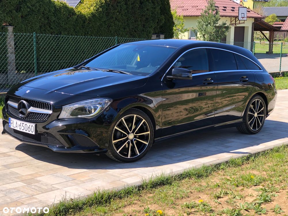 Mercedes-Benz CLA 180 7G-DCT UrbanStyle Edition - 1