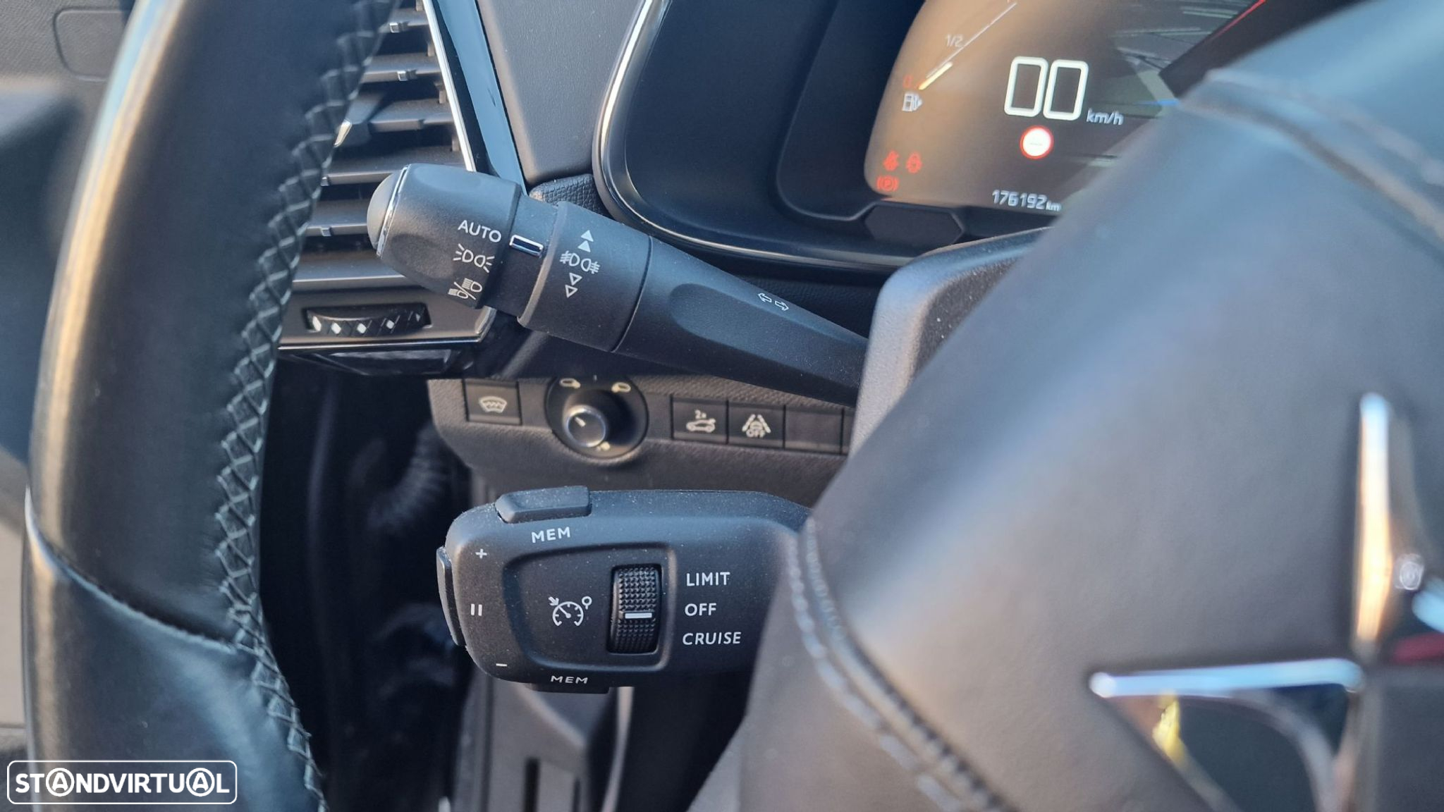 DS DS7 Crossback - 26