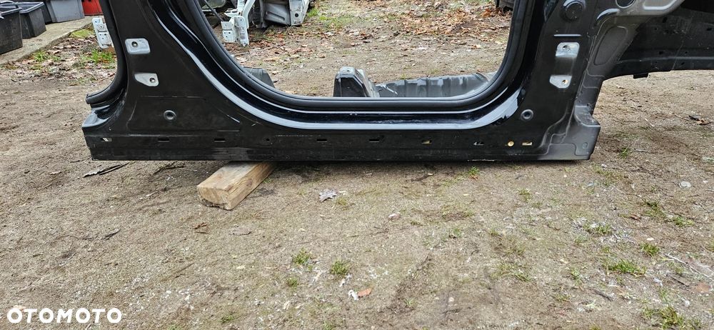 Dodge Durango III LIFT 2021-2025 Ćwiartka przód prawy Podłużnica przednia prawa fartuch Słupek A B próg KOLOR PXJ - 3