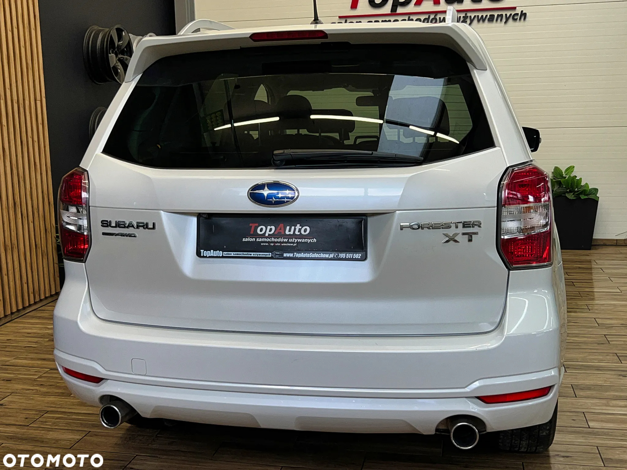 Subaru Forester 2.0XT Platinum Lineartronic - 8