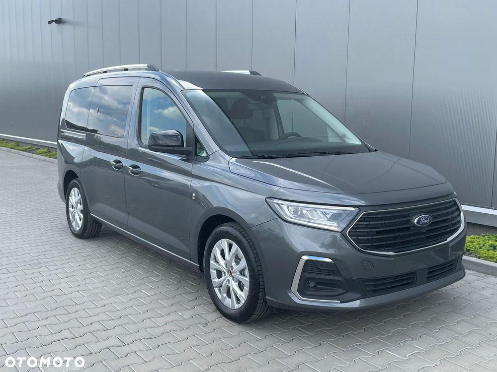 Ford Tourneo Connect 1.5 EcoBoost Titanium - 12