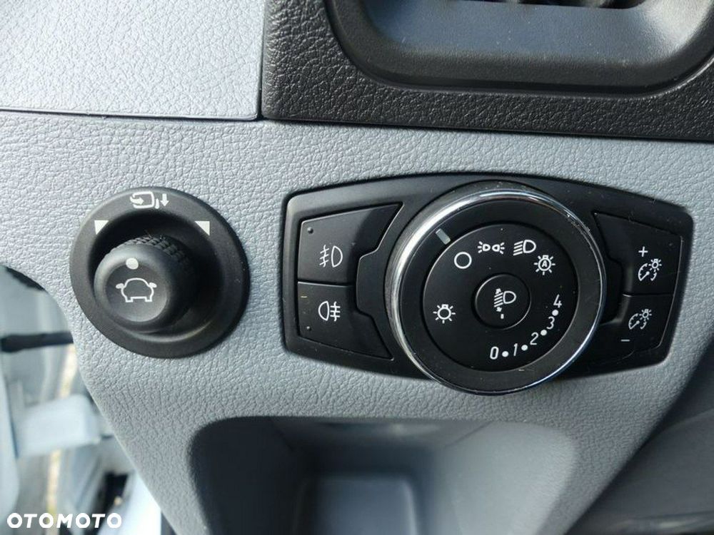 Ford Transit - 4