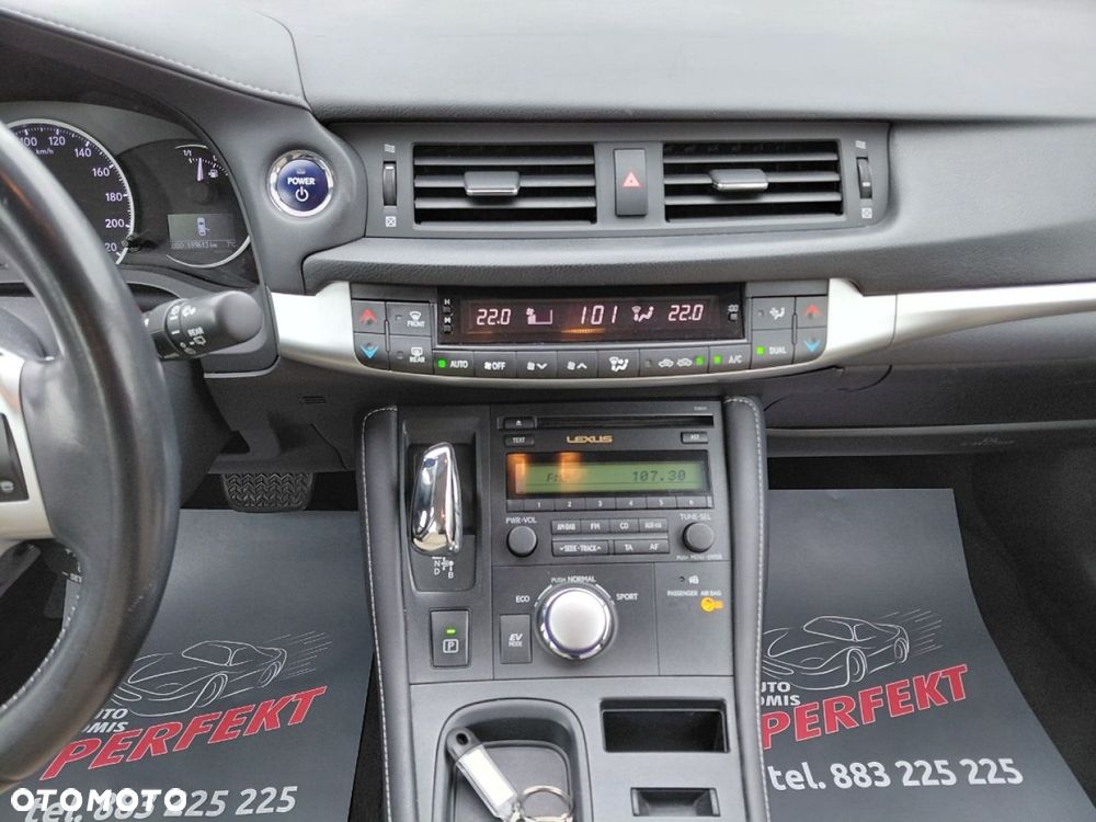 Lexus CT - 20