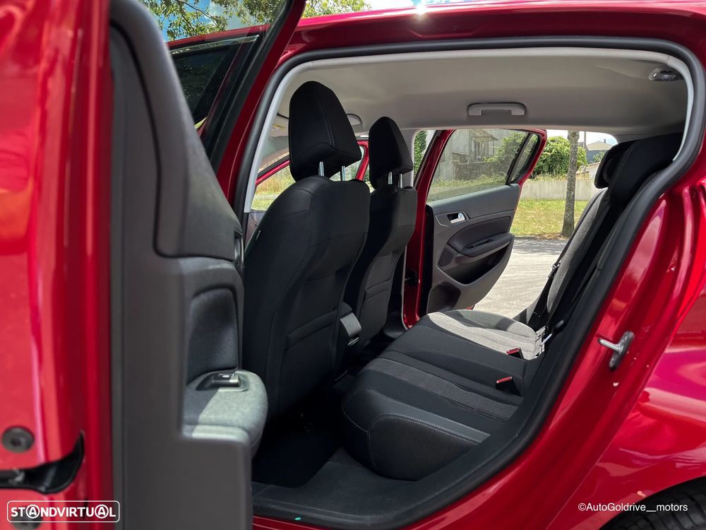 Peugeot 308 1.2 PureTech Allure EAT8 - 15
