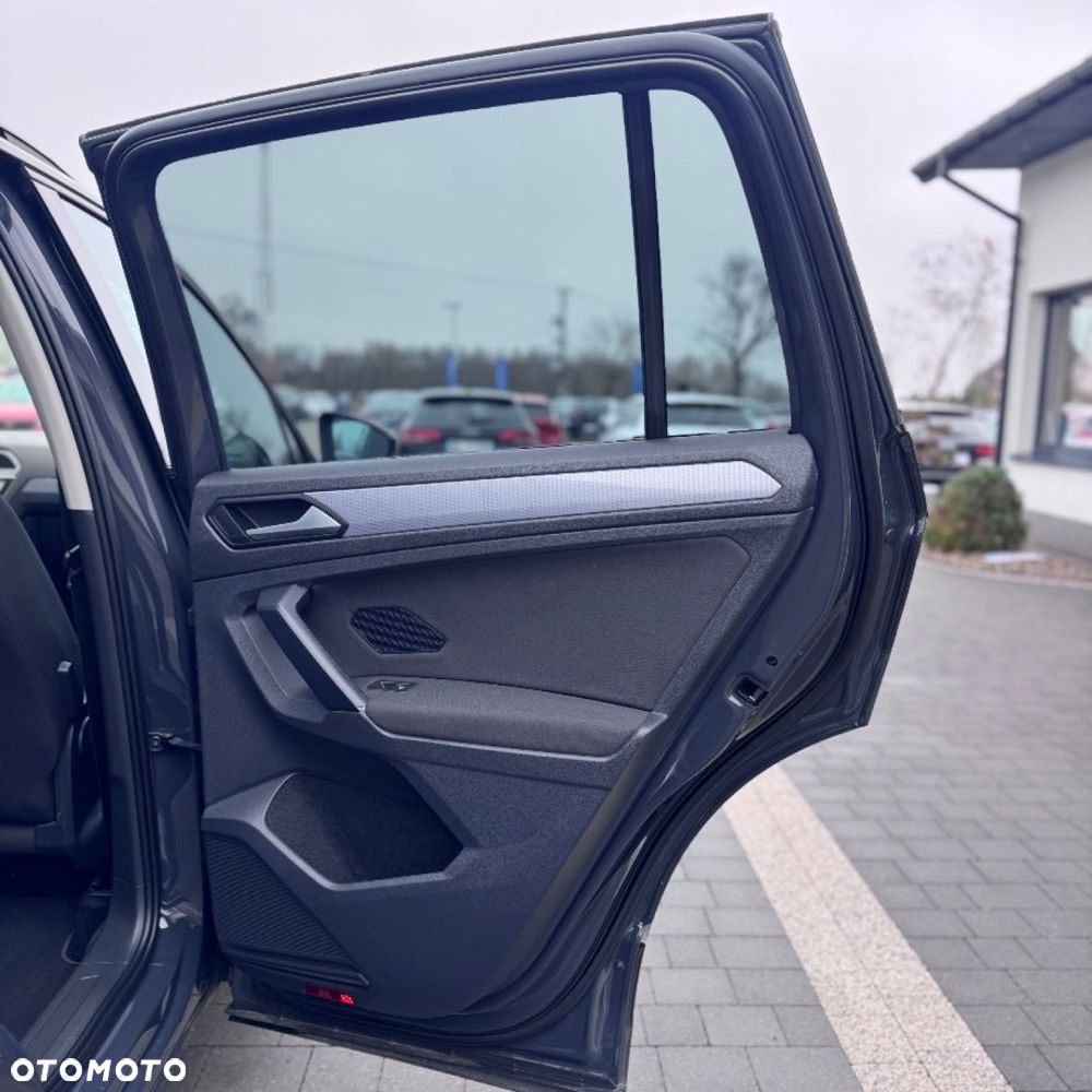Volkswagen Tiguan - 28