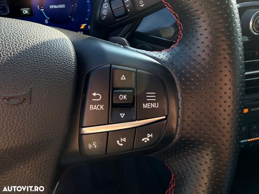 Ford Kuga 2.0 EcoBlue A8 AWD ST Line - 24