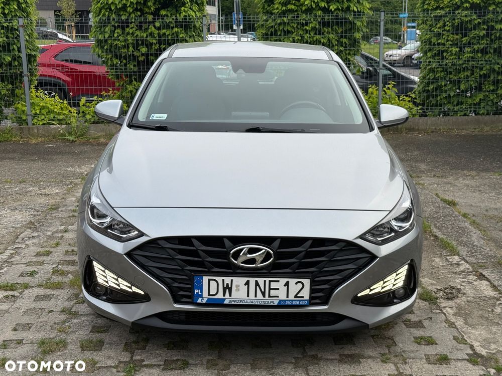 Hyundai i30 1.5 DPI Classic + - 25
