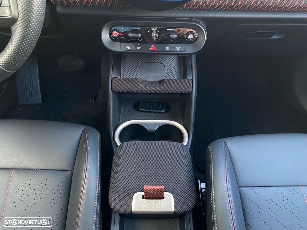 MINI Countryman D JCW L - 14