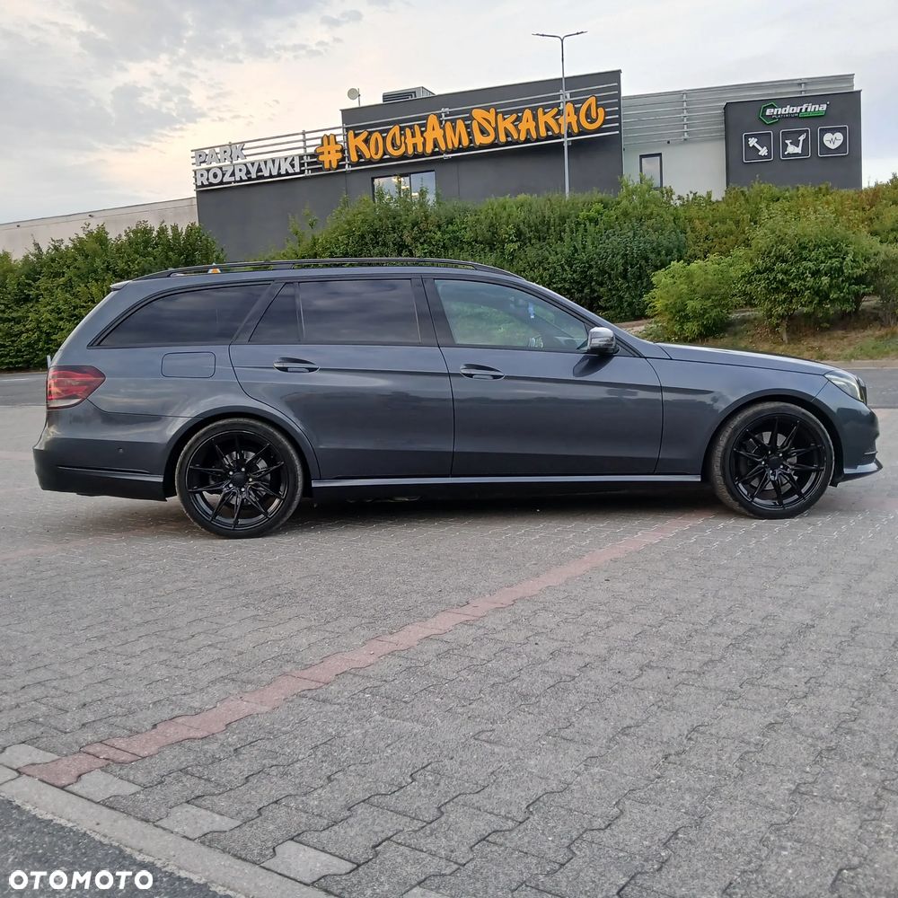 Mercedes-Benz Klasa E 220 BlueTEC 4-Matic Avantgarde - 4