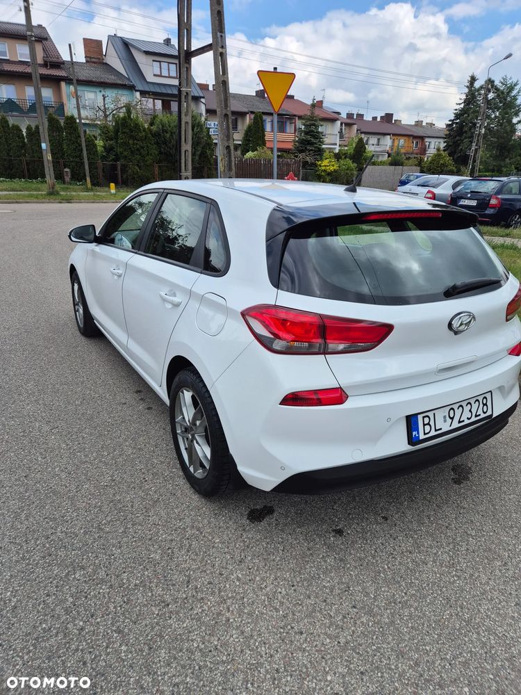Hyundai i30 1.4 Premiere Comfort - 5