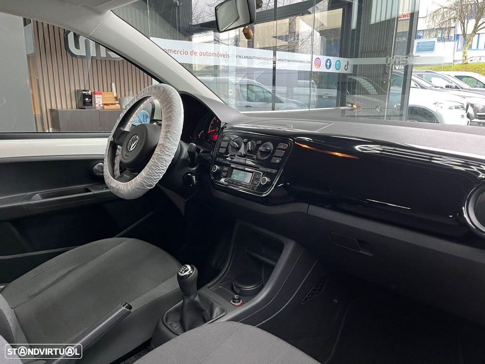 VW Up! 1.0 Take - 10