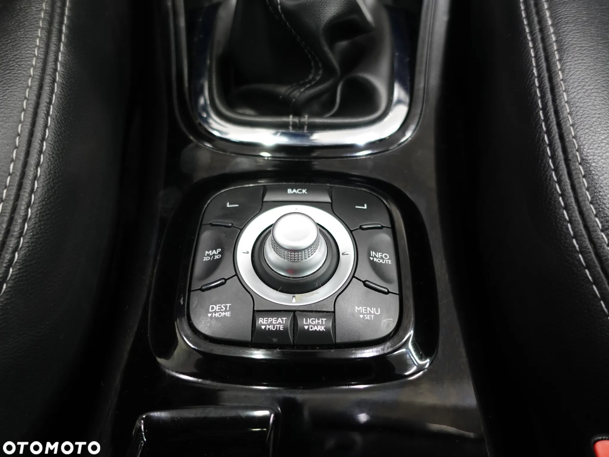 Renault Megane Grandtour ENERGY TCe 115 Start & Stop Bose Edition - 37