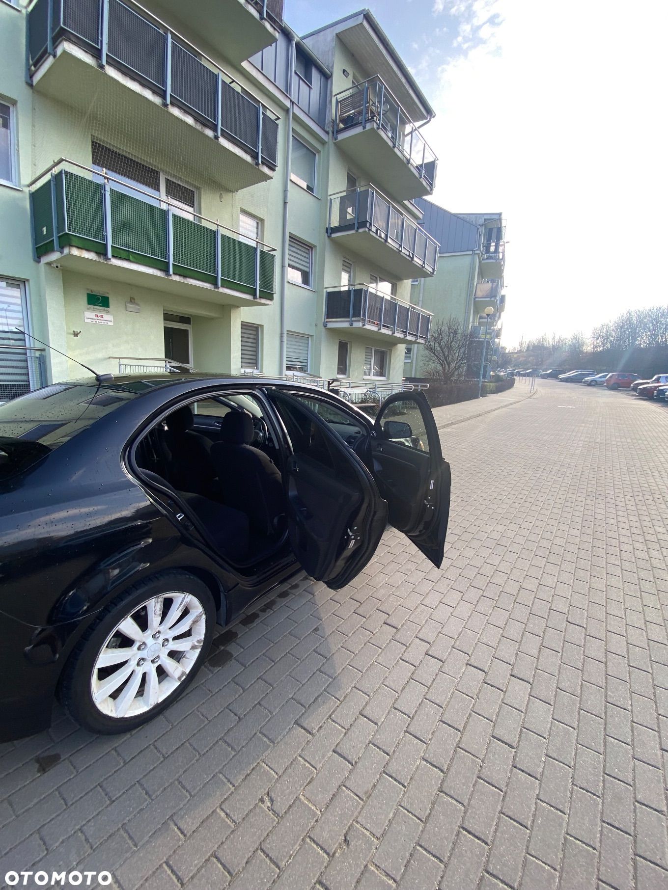Mitsubishi Lancer - 1