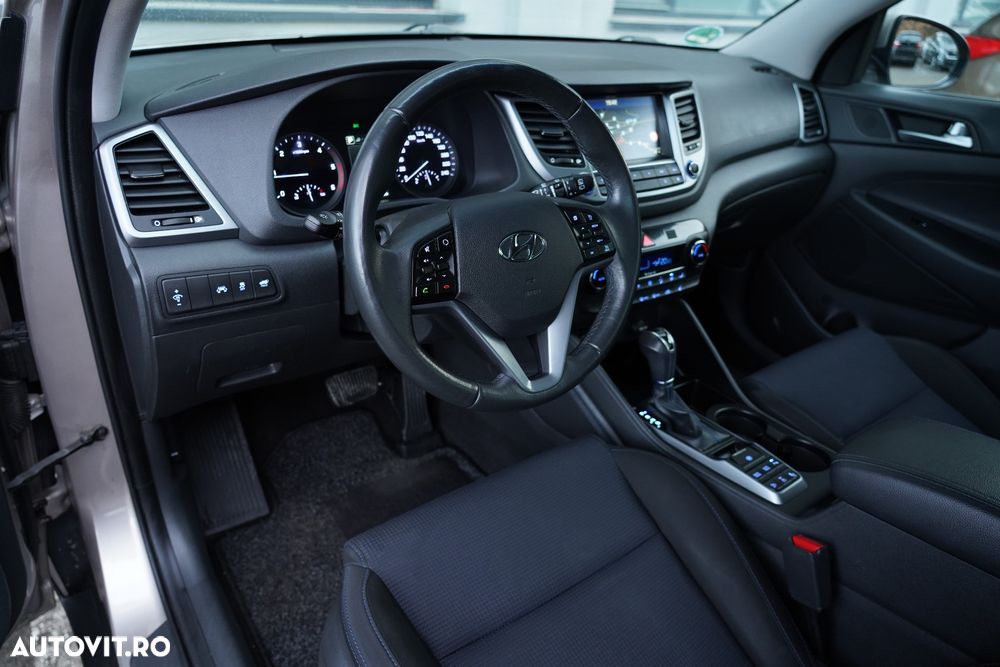 Hyundai Tucson 2.0 CRDI 4WD 6AT Luxury Pack+ - 12