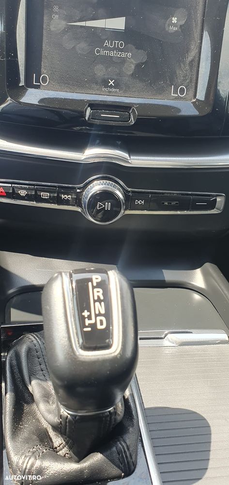 Volvo XC 60 D4 Momentum - 5