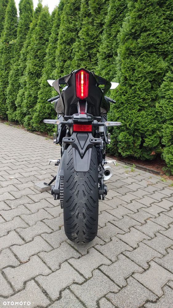 Yamaha R7 - 13