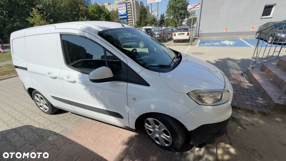 Ford Transit Courier - 4