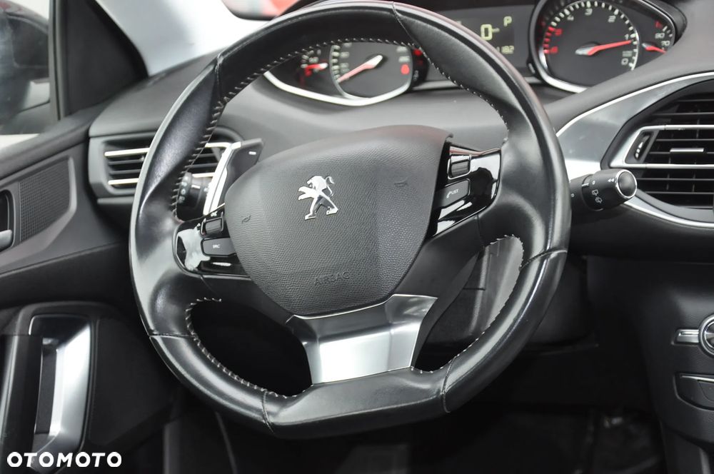 Peugeot 308 BlueHDi 130 EAT8 Stop & Start Active Pack - 31