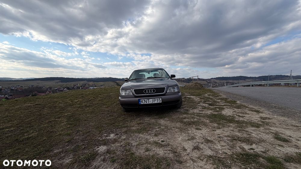 Audi 100 - 4