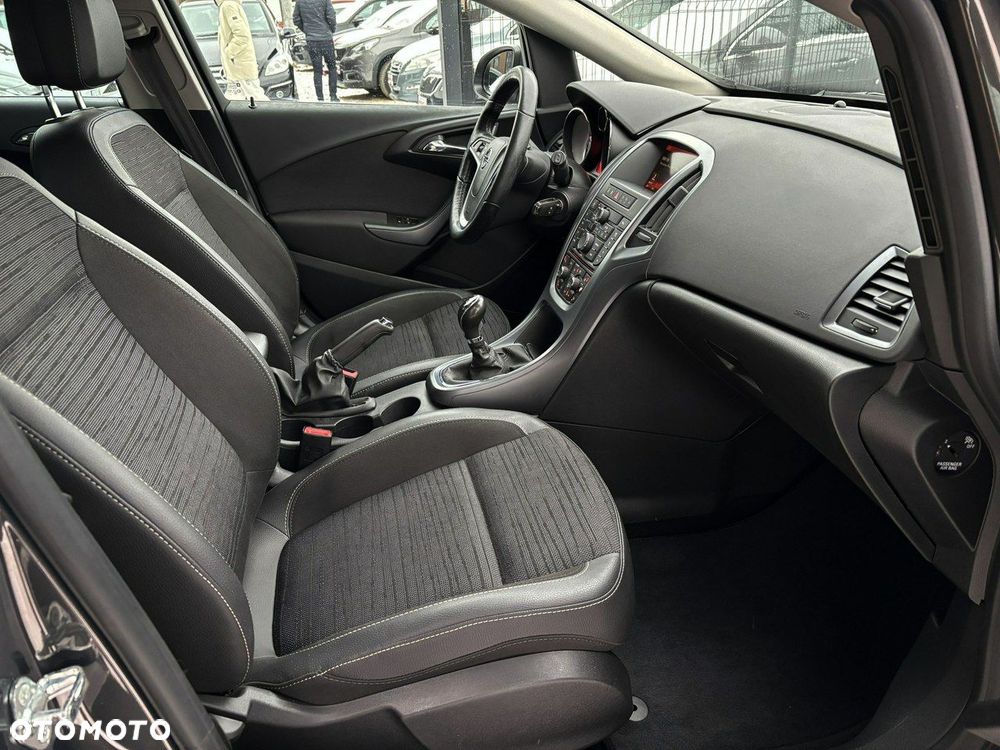 Opel Astra 1.4 Turbo Innovation - 22