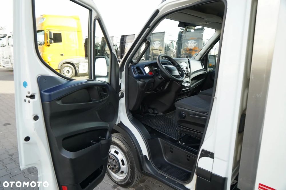 Iveco DAILY 35-140 / CHŁODNIA / THERMO KING / REGAŁY / MANUAL / BLIŹNIAK / - 24