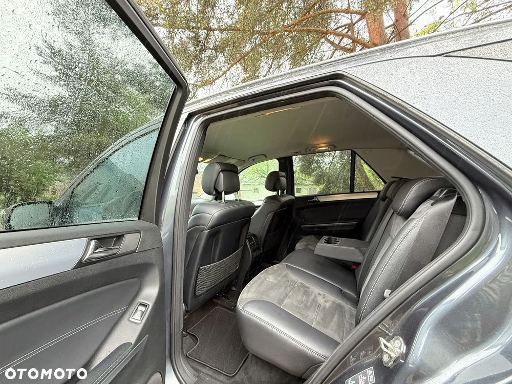 Mercedes-Benz ML 300 CDI 4-Matic - 22